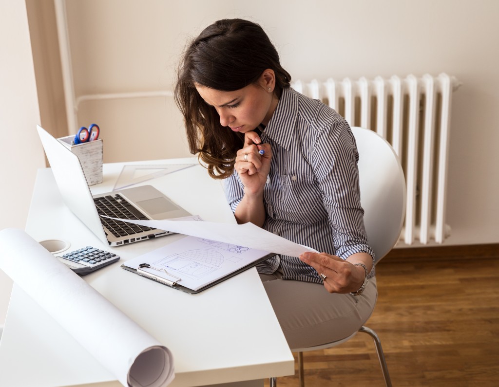 woman doing her finances